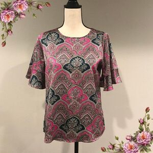 Bell short sleeve floral top